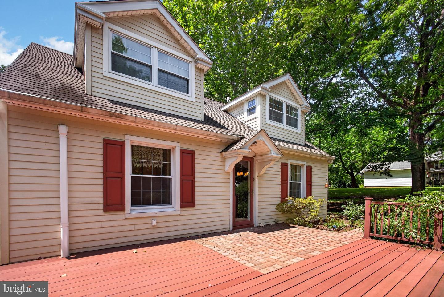 1164 E Schuylkill Rd Property Photo 2