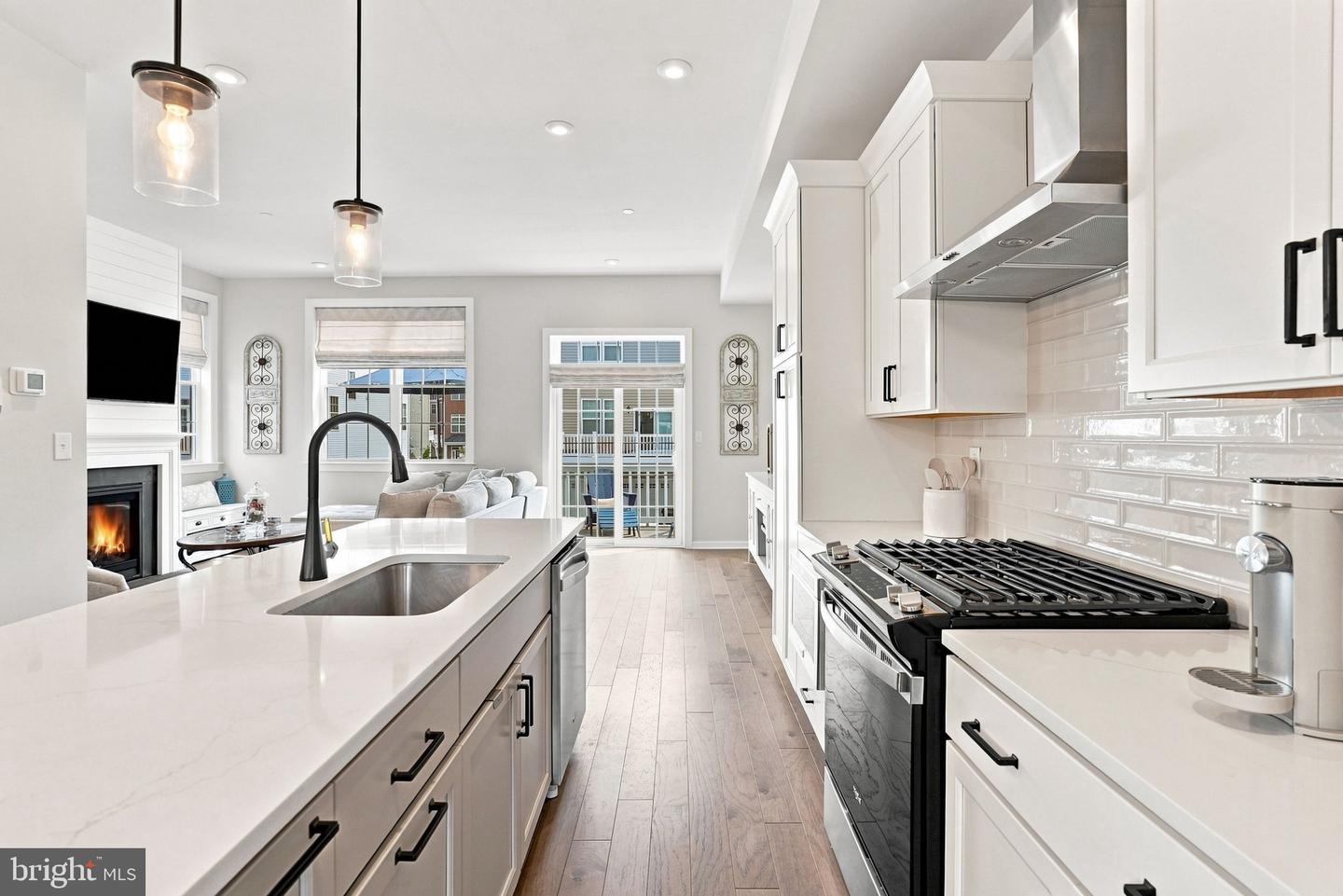 189 Smithworks Blvd Property Photo 13