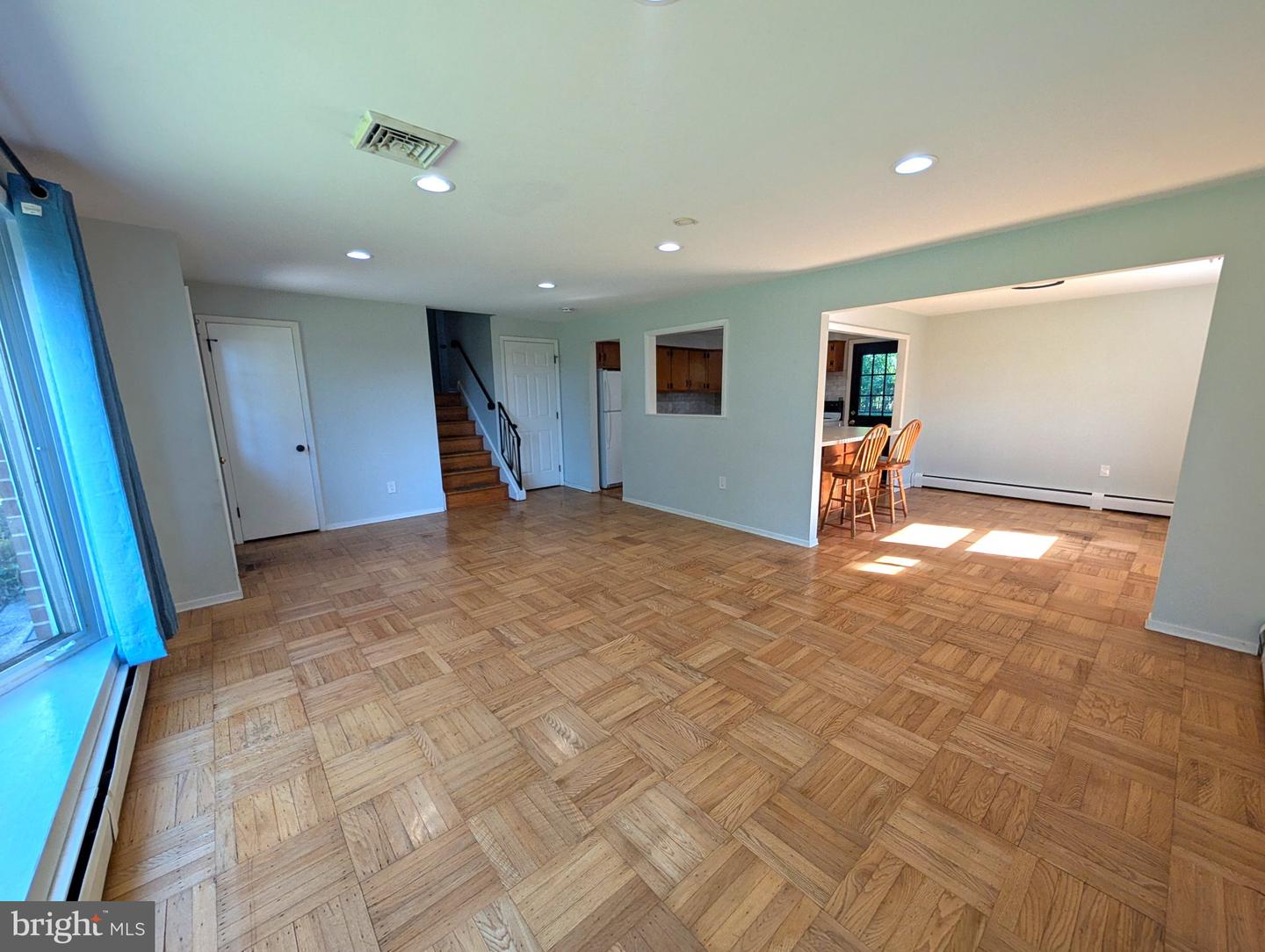 1320 Greentree Ln Property Photo 9