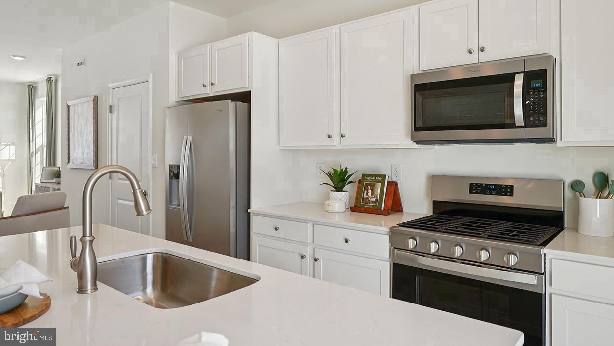 514 Lyanna Way Property Photo 6