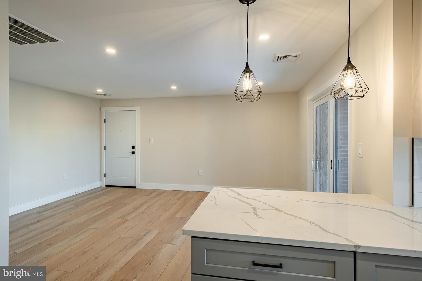 530 Washington Ave #6 Property Photo 8