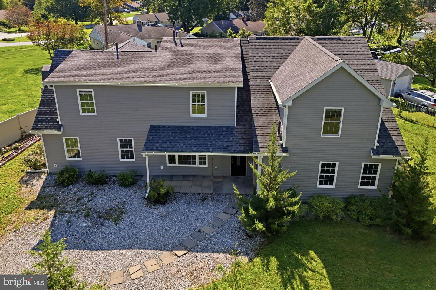 516 Brookview Rd Property Photo 8