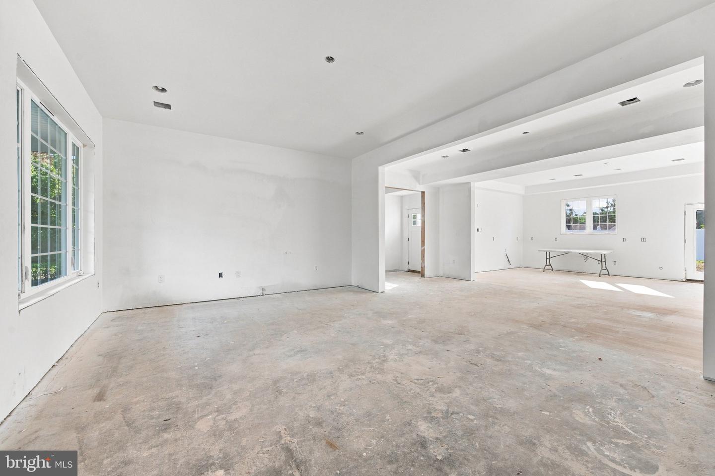 516 Brookview Rd Property Photo 18