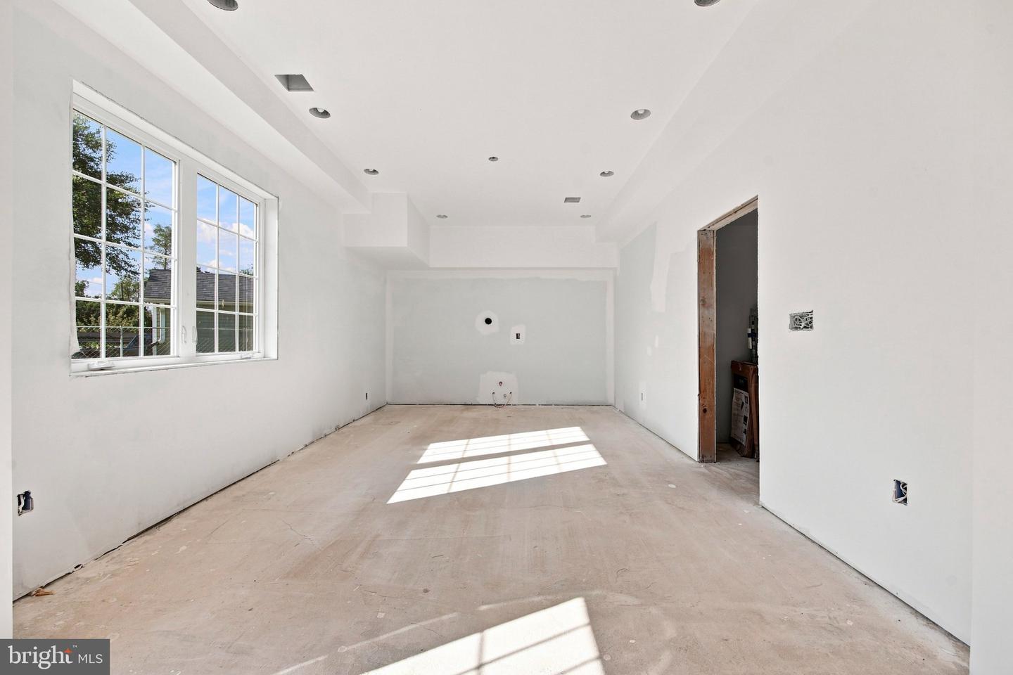 516 Brookview Rd Property Photo 24