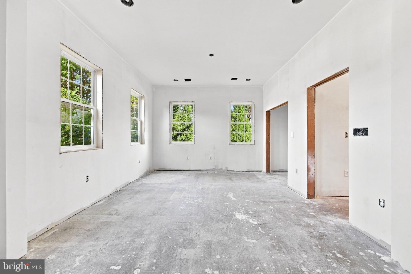 516 Brookview Rd Property Photo 37