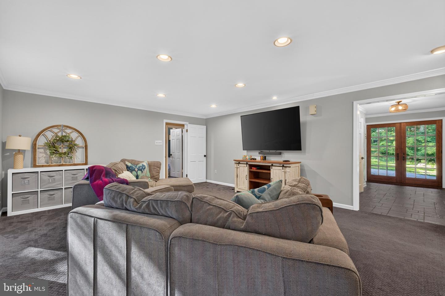 7 Lafayette Pl Property Photo 6