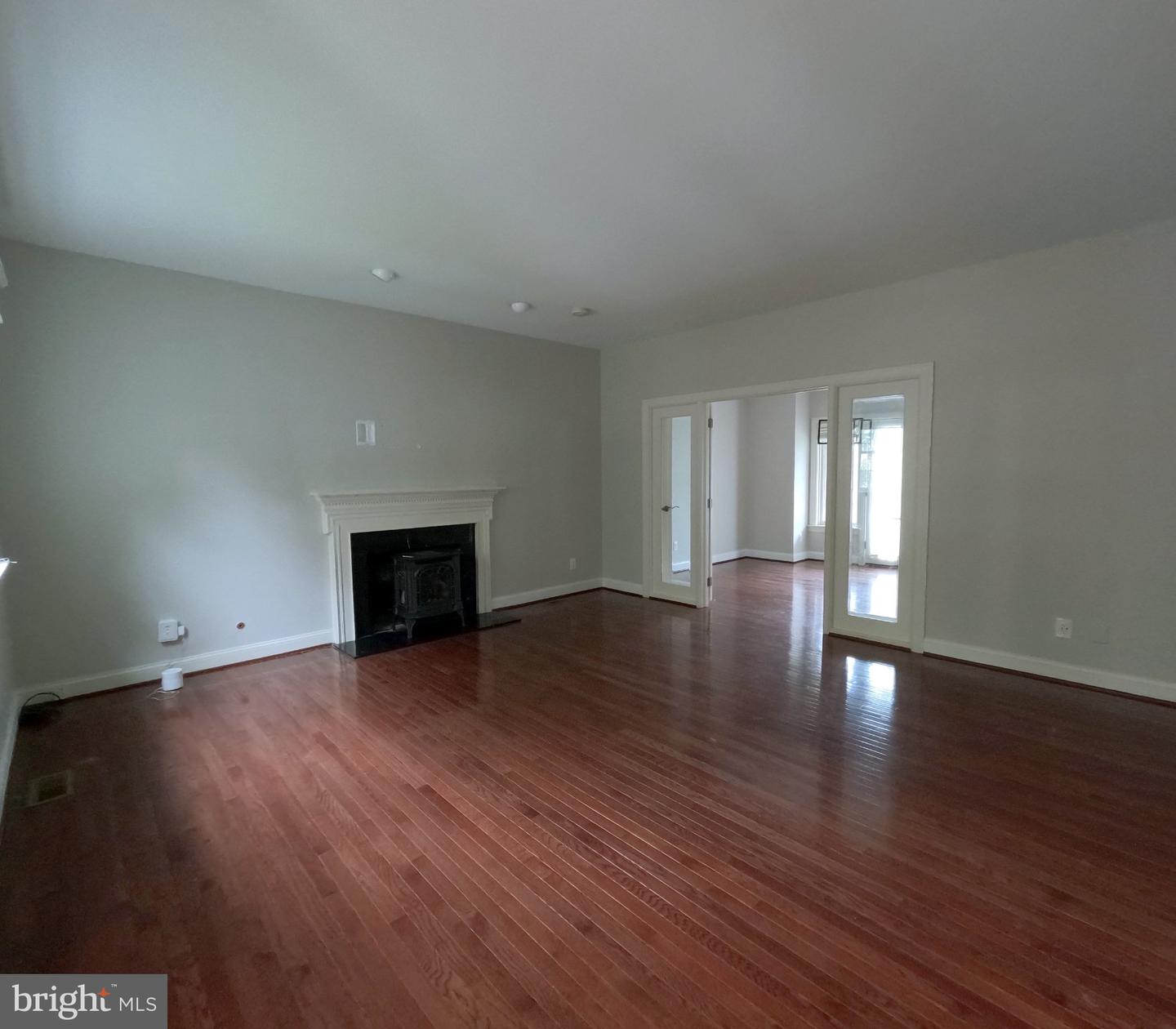 957 Pinehurst Dr Property Photo 7