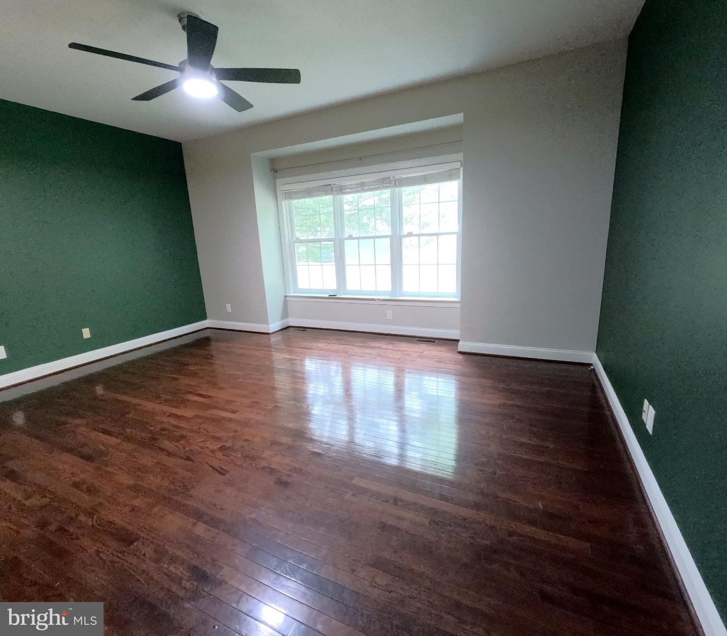 957 Pinehurst Dr Property Photo 8