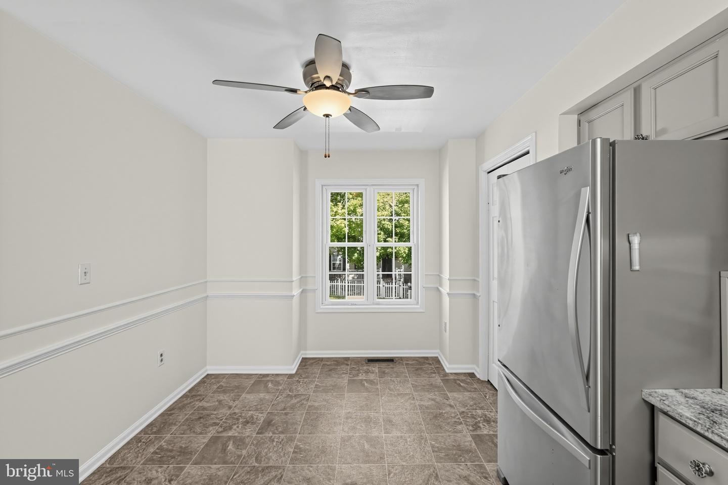 16 Oak St Property Photo 5