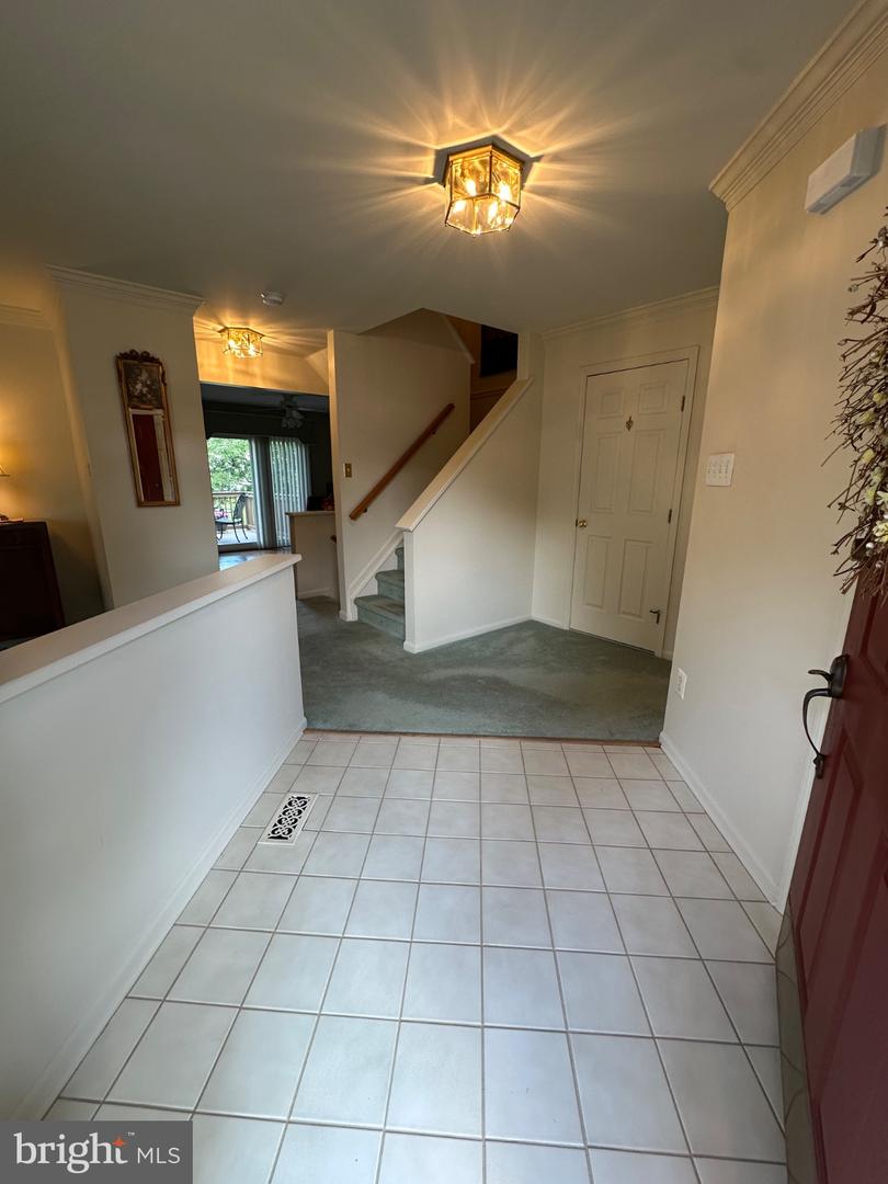 602 Inverness Ct Property Photo 2