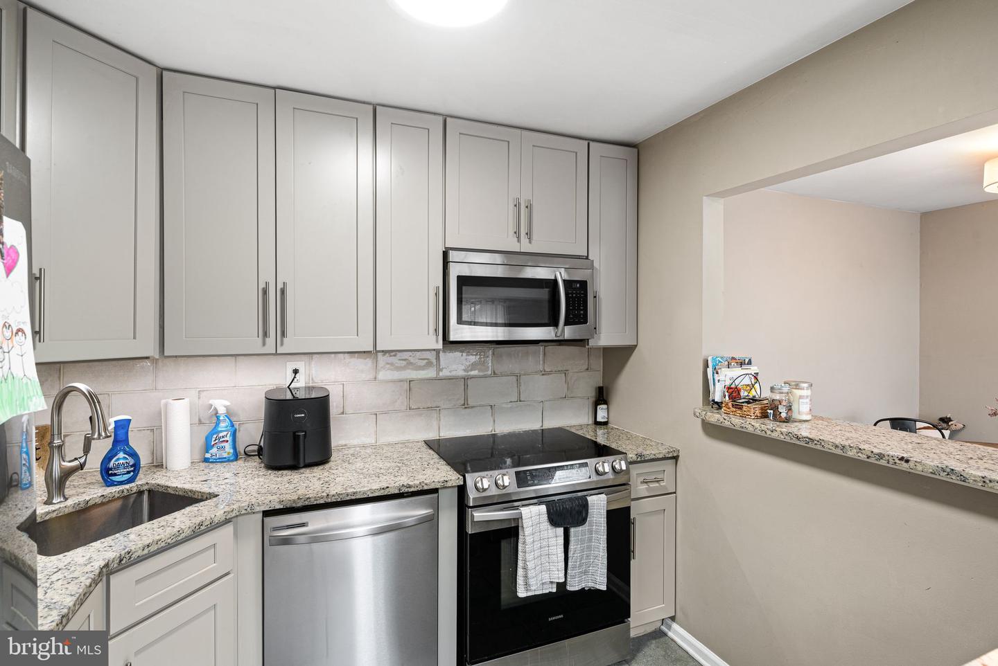 46 Le Forge Ct #46 Property Photo 4