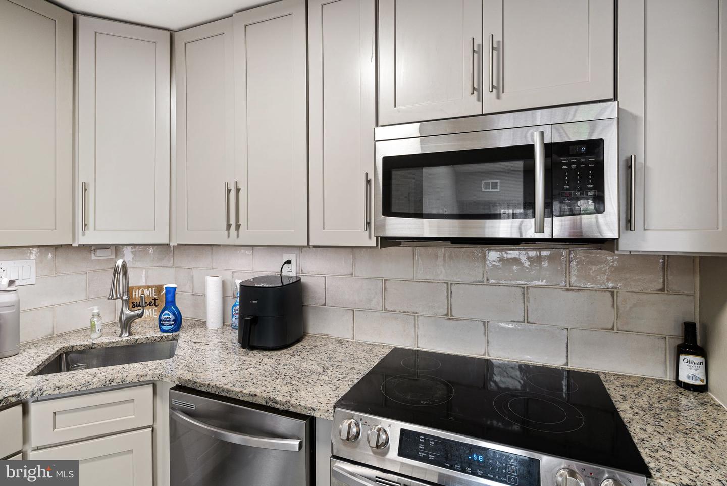 46 Le Forge Ct #46 Property Photo 5