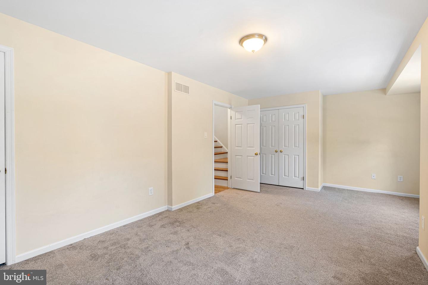 503 Brighton Cir #5c Property Photo 15