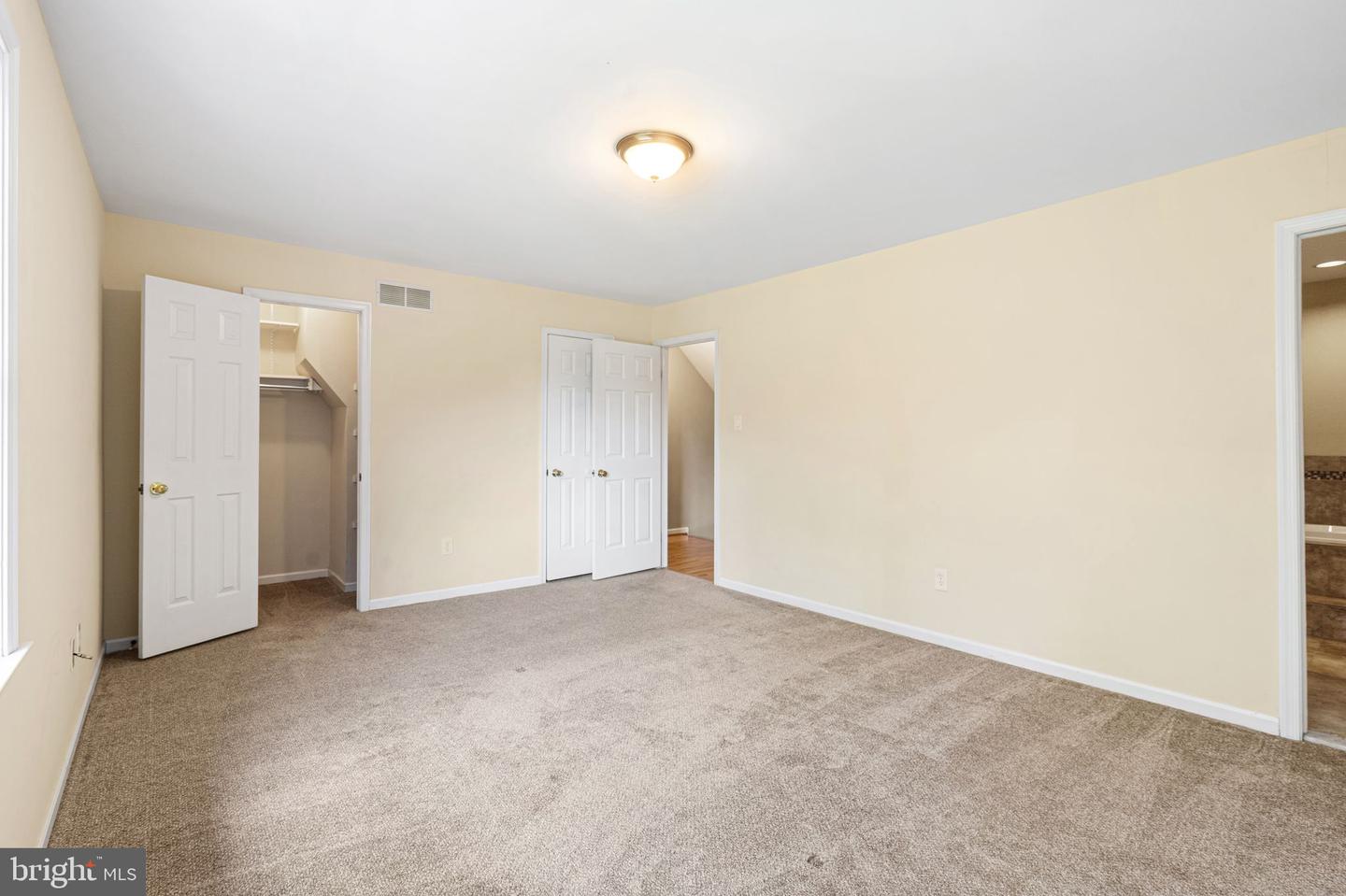 503 Brighton Cir #5c Property Photo 19