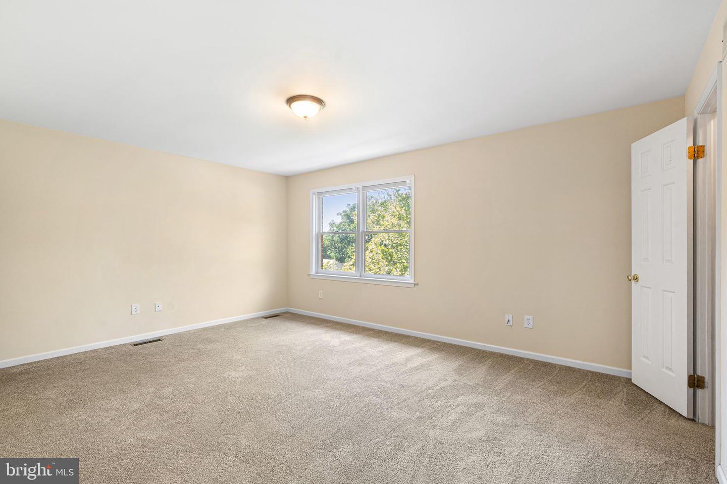 503 Brighton Cir #5c Property Photo 23