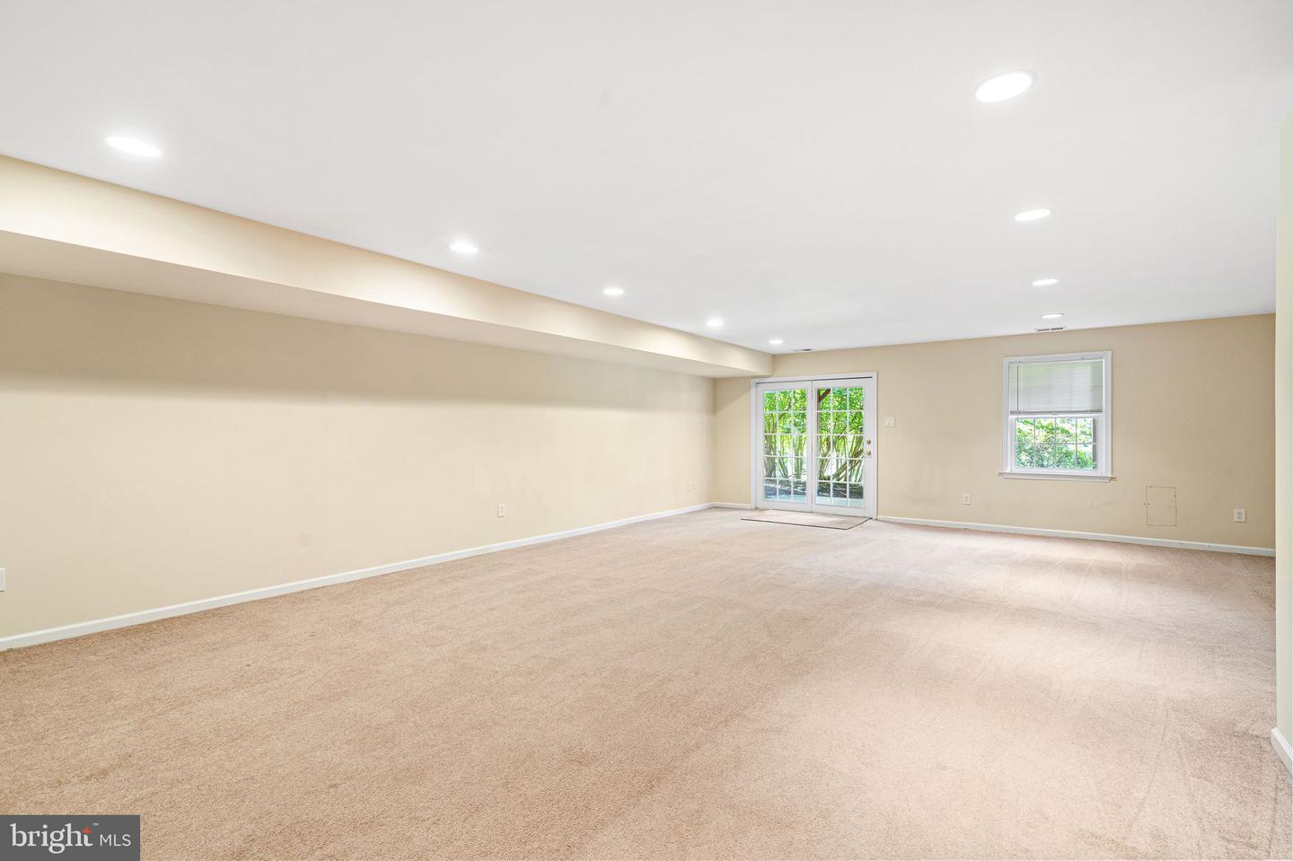 503 Brighton Cir #5c Property Photo 25
