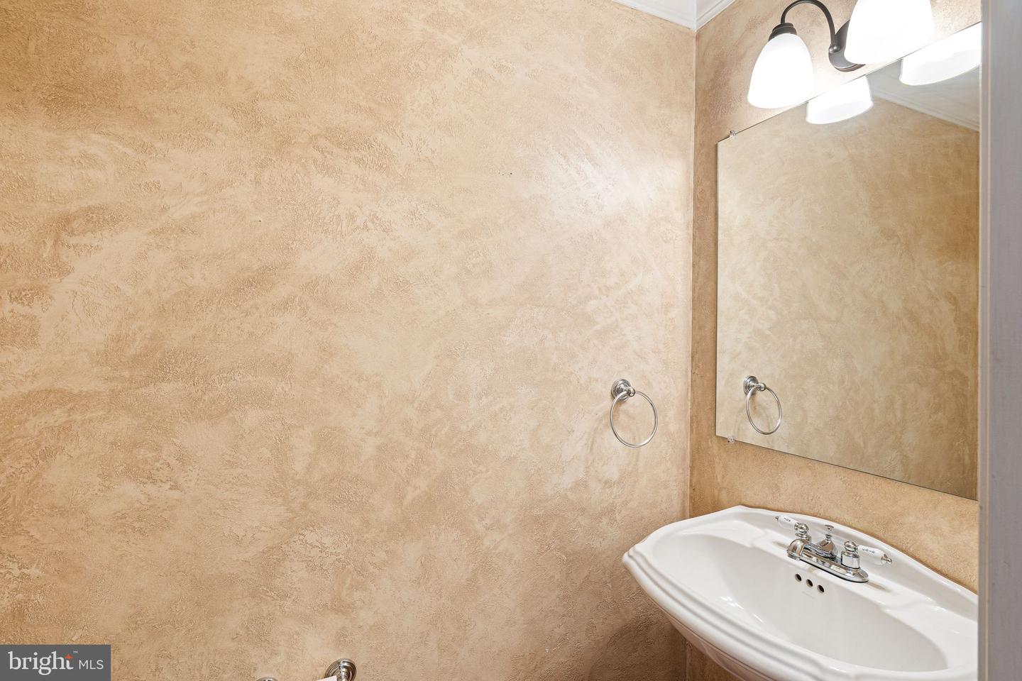 503 Brighton Cir #5c Property Photo 29