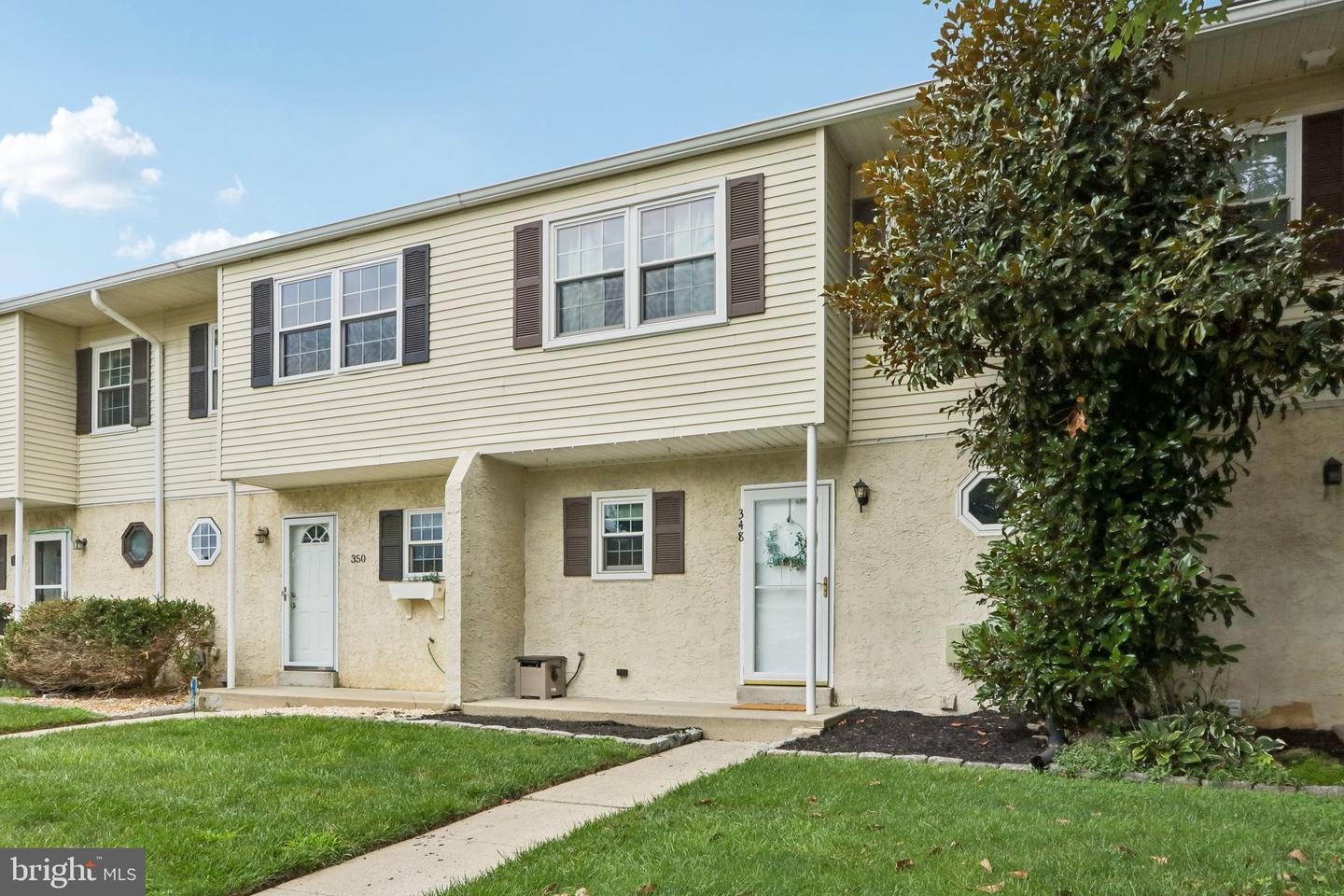 348 Carlyn Ct Property Photo 1