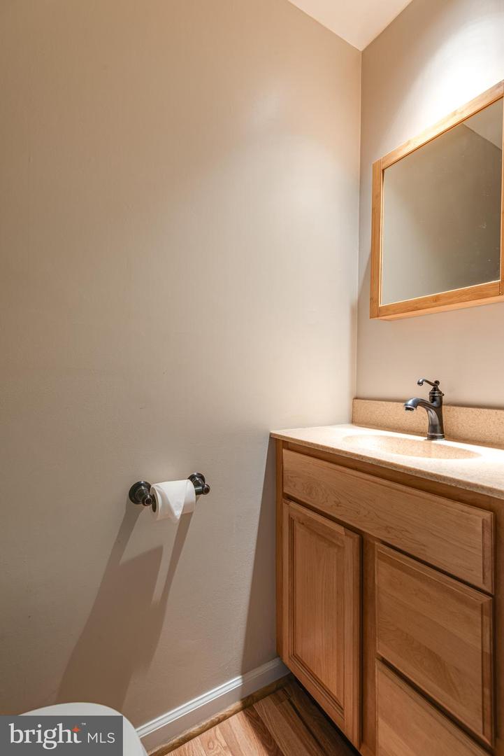 48 Elan Ln Property Photo 14