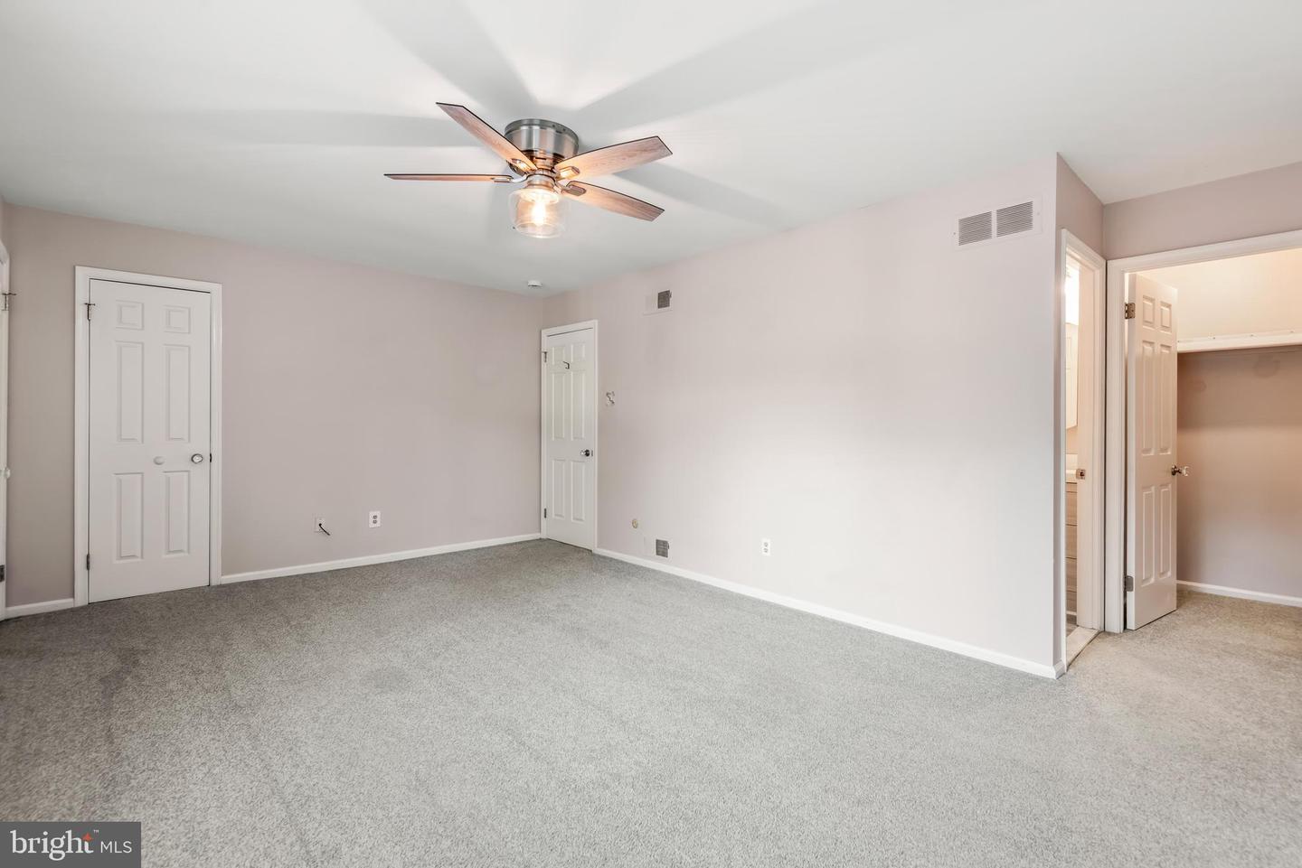 48 Elan Ln Property Photo 19