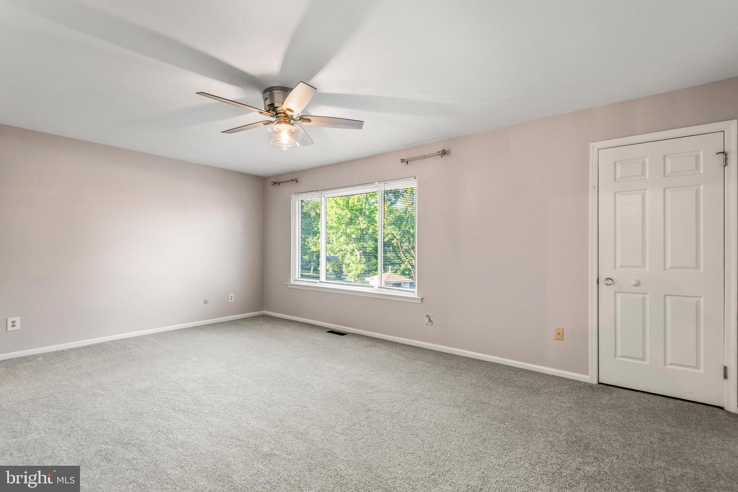 48 Elan Ln Property Photo 22