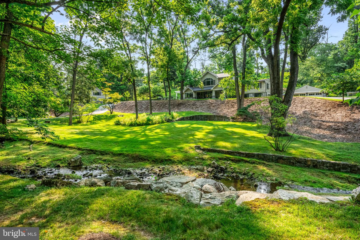4113 & 4105 Hollow Rd Property Photo 6