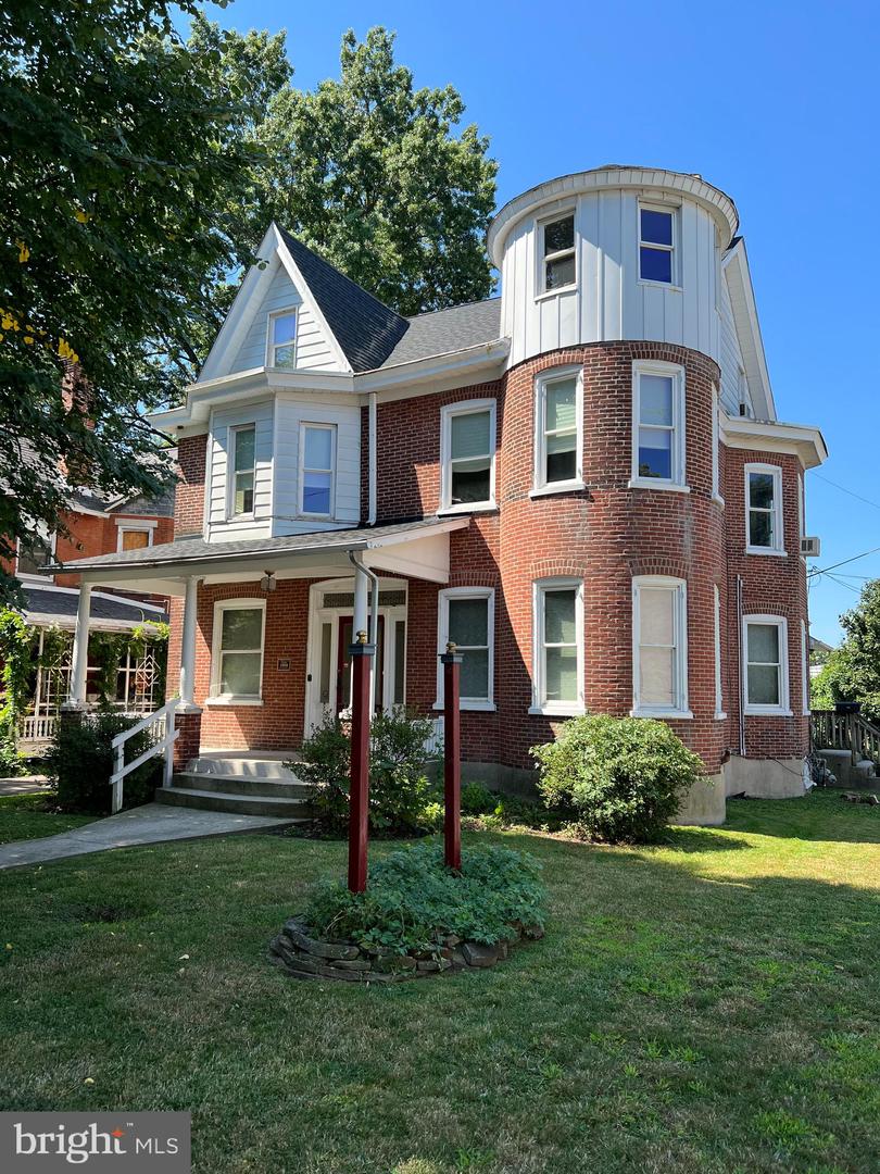 200 S Union St Property Photo 16