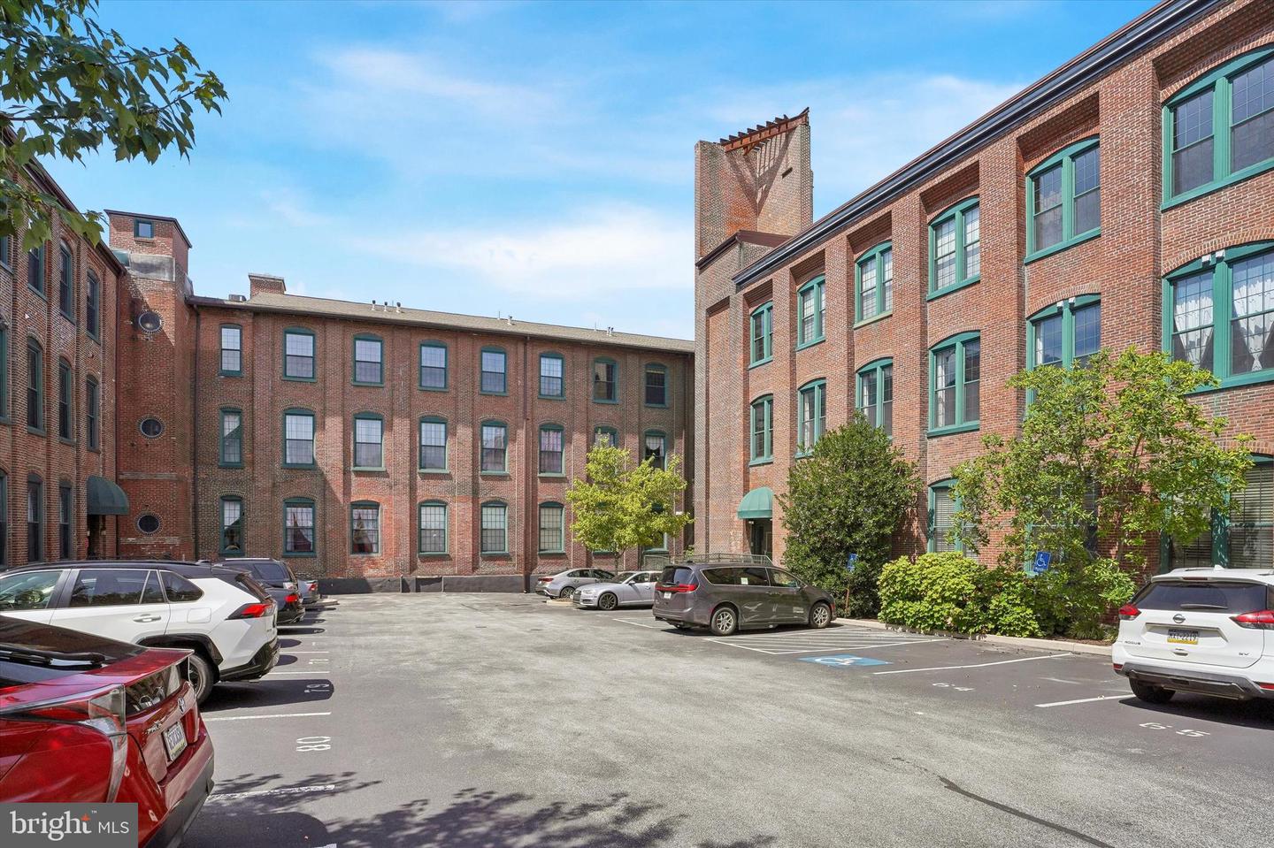 200 LINCOLN AVE #111