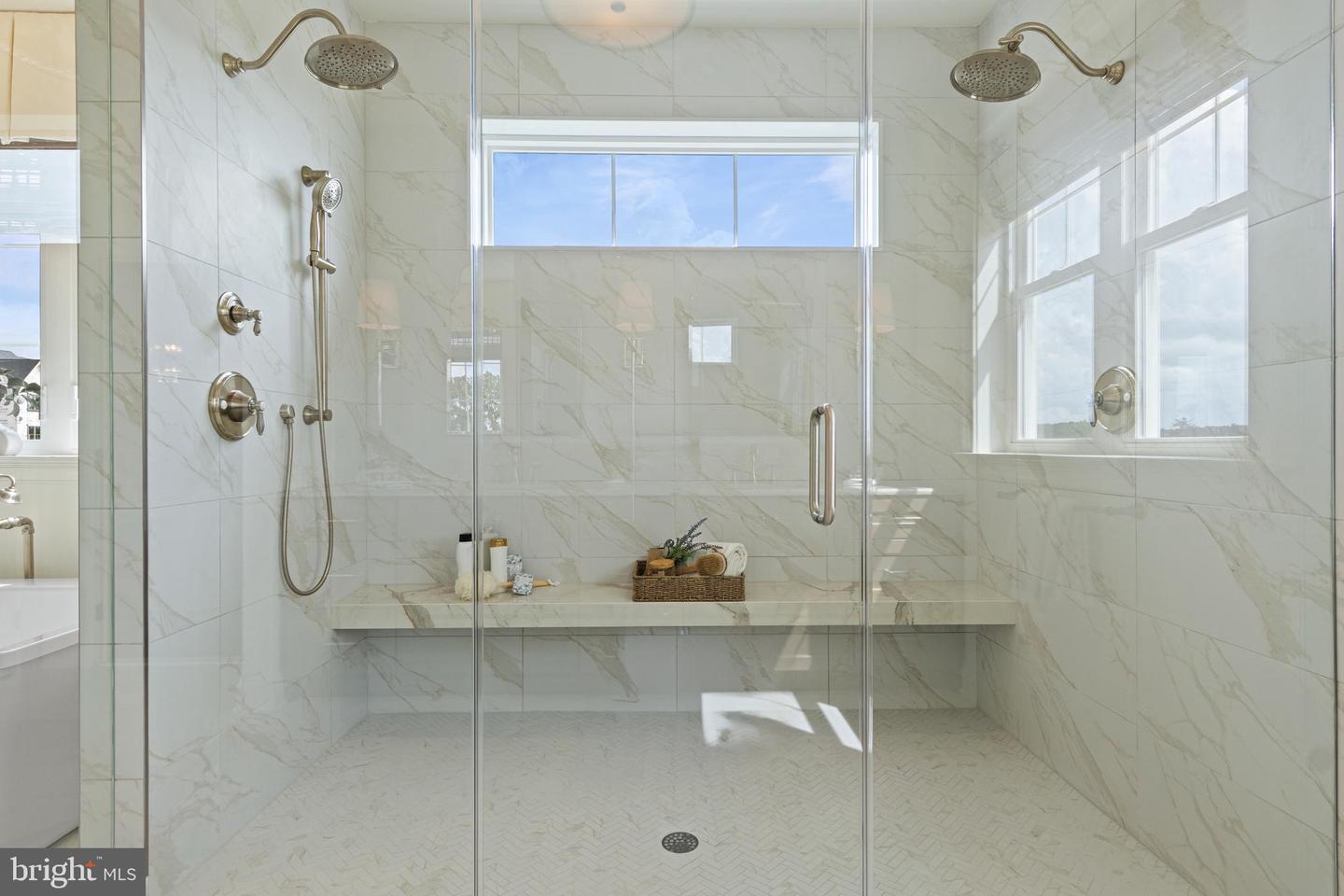 157 Lexington Manor Property Photo 13
