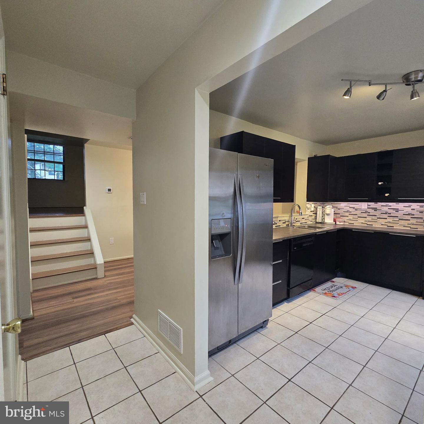 185 Stirling Ct #185 Property Photo 7