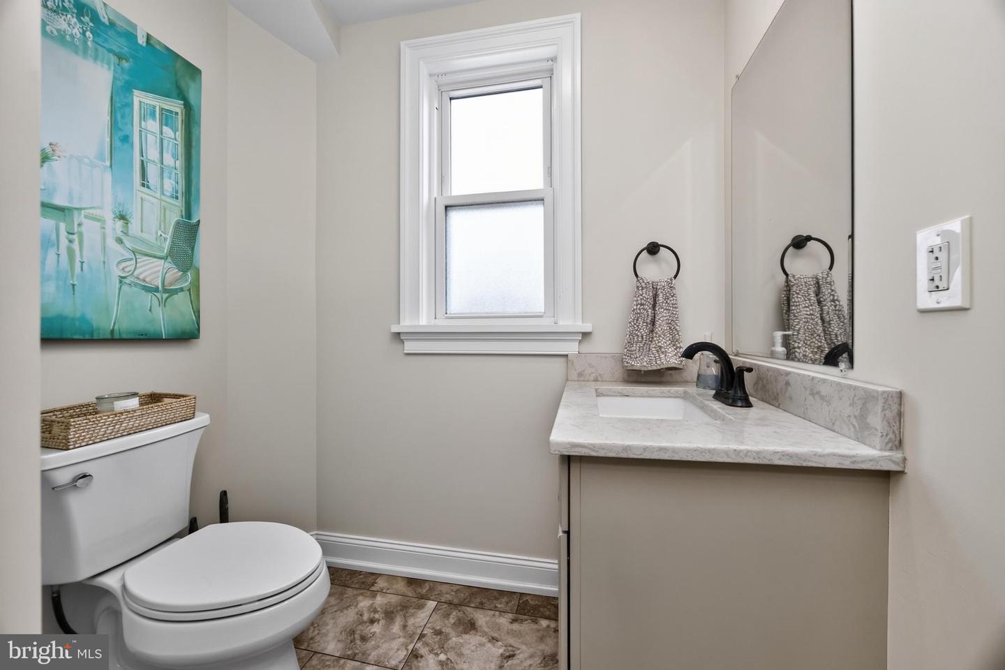 241 Bridge St #apt A Property Photo 15