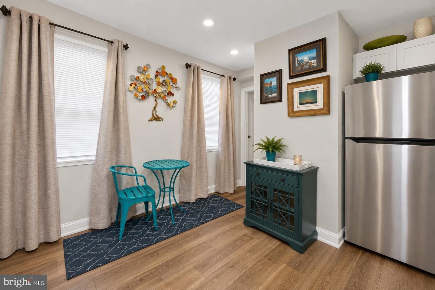 241 Bridge #apt B Property Photo 6