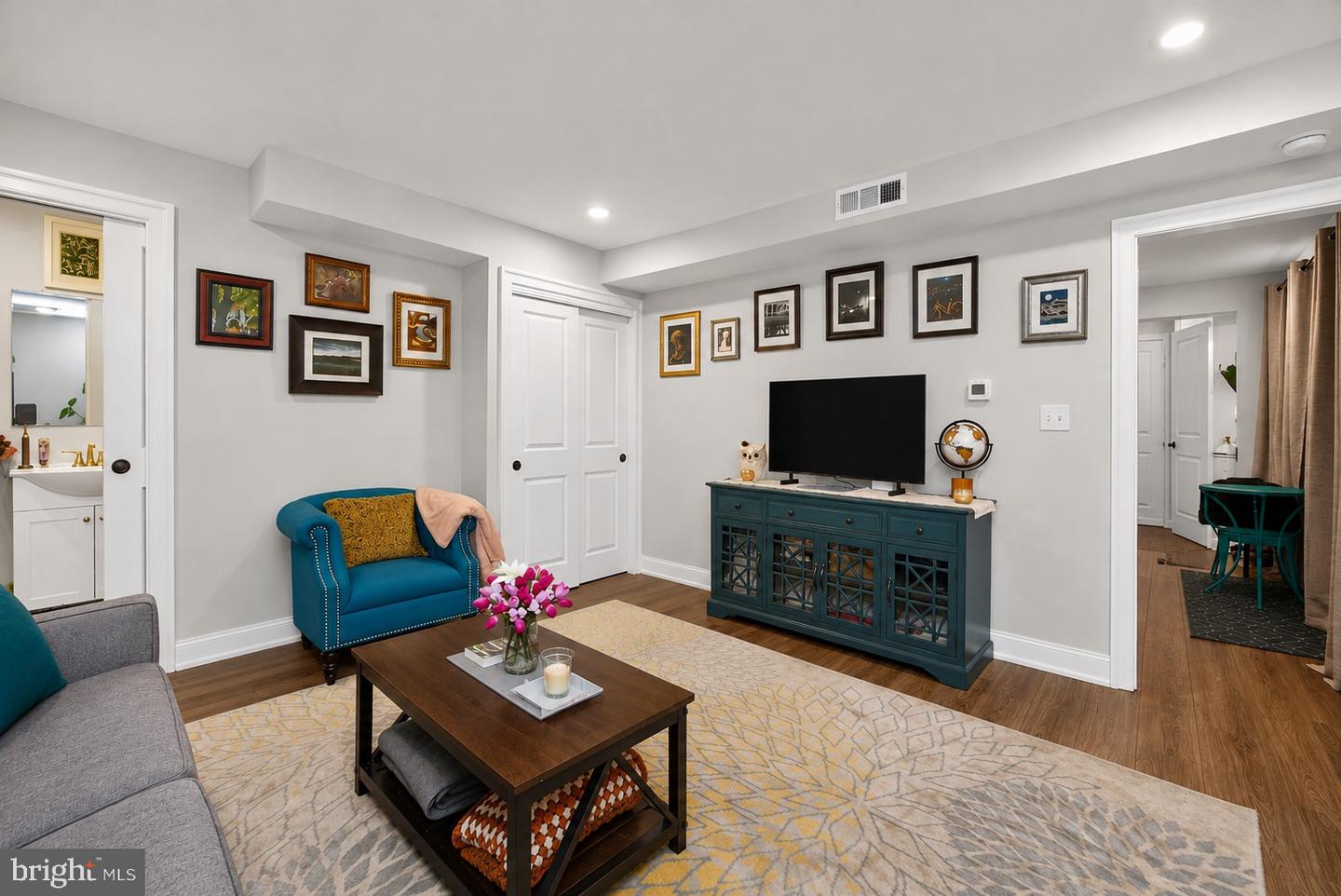 241 Bridge #apt B Property Photo 10