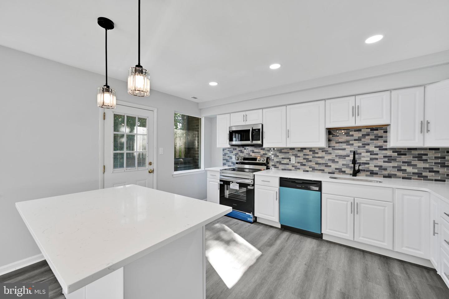 132 ASCOT CT #64