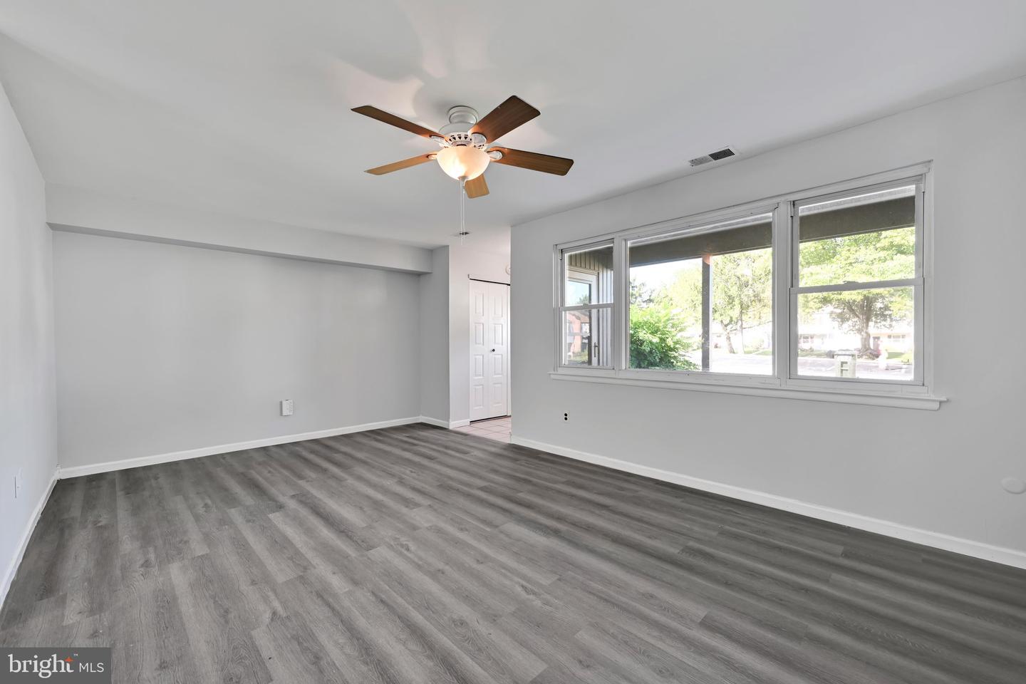 132 Ascot Ct #64 Property Photo 14