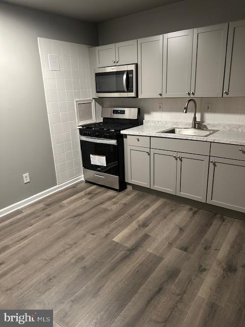 13 N Walnut St #apt D. Property Photo 4