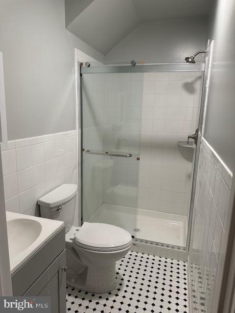 13 N Walnut St #apt D. Property Photo 7