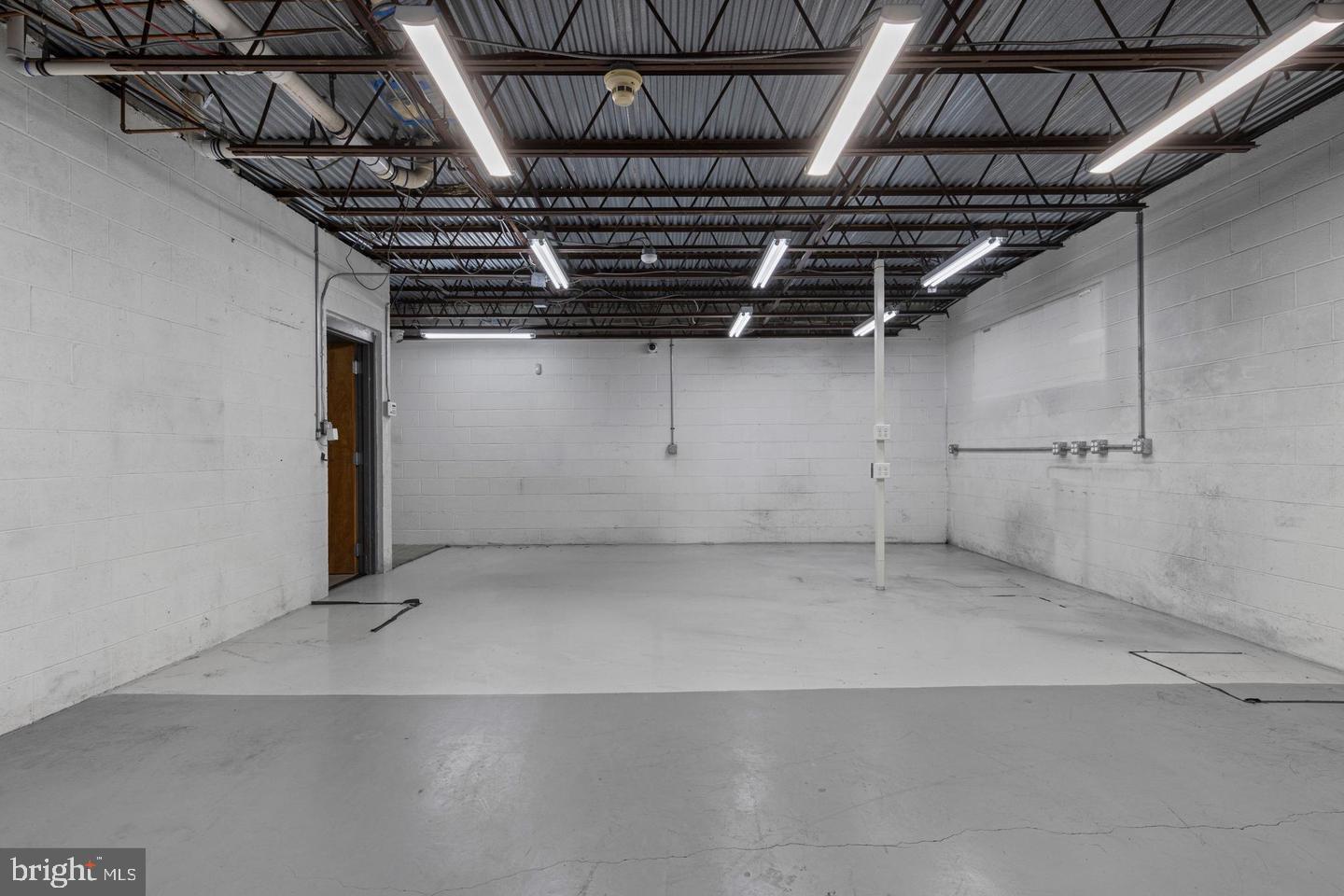 882 S Matlack St #105 Property Photo 11