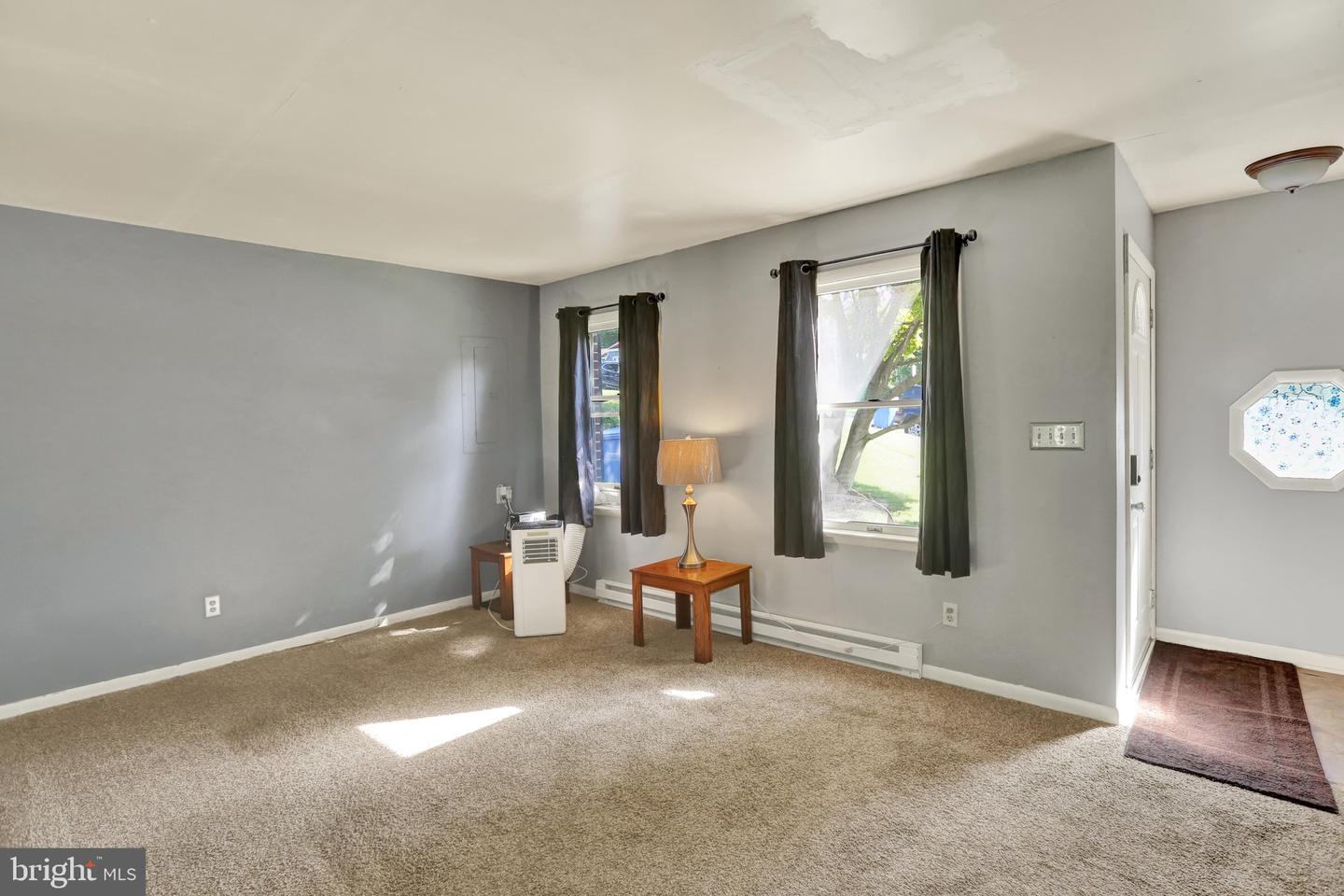 202 Green St Property Photo 6