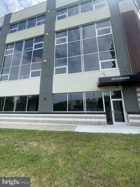 99 Bridge St #206 Property Photo 3