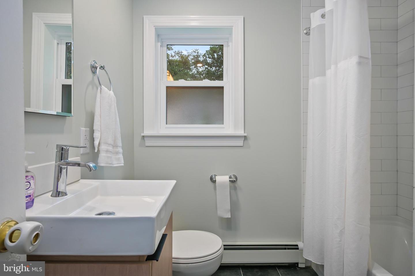 4 Carol Ln Property Photo 13
