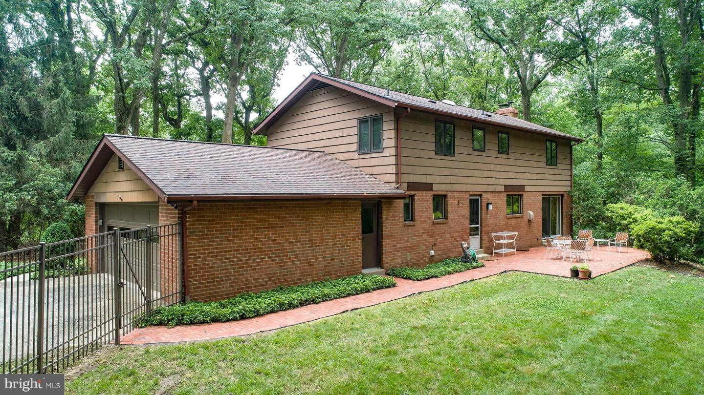 1717 Hamilton Dr Property Photo 37