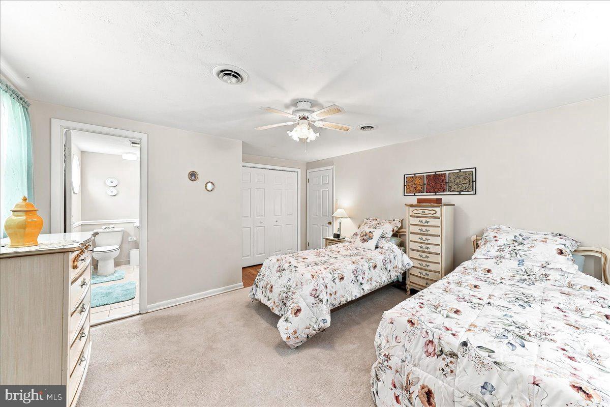 1344 Sherwood Dr Property Photo 24