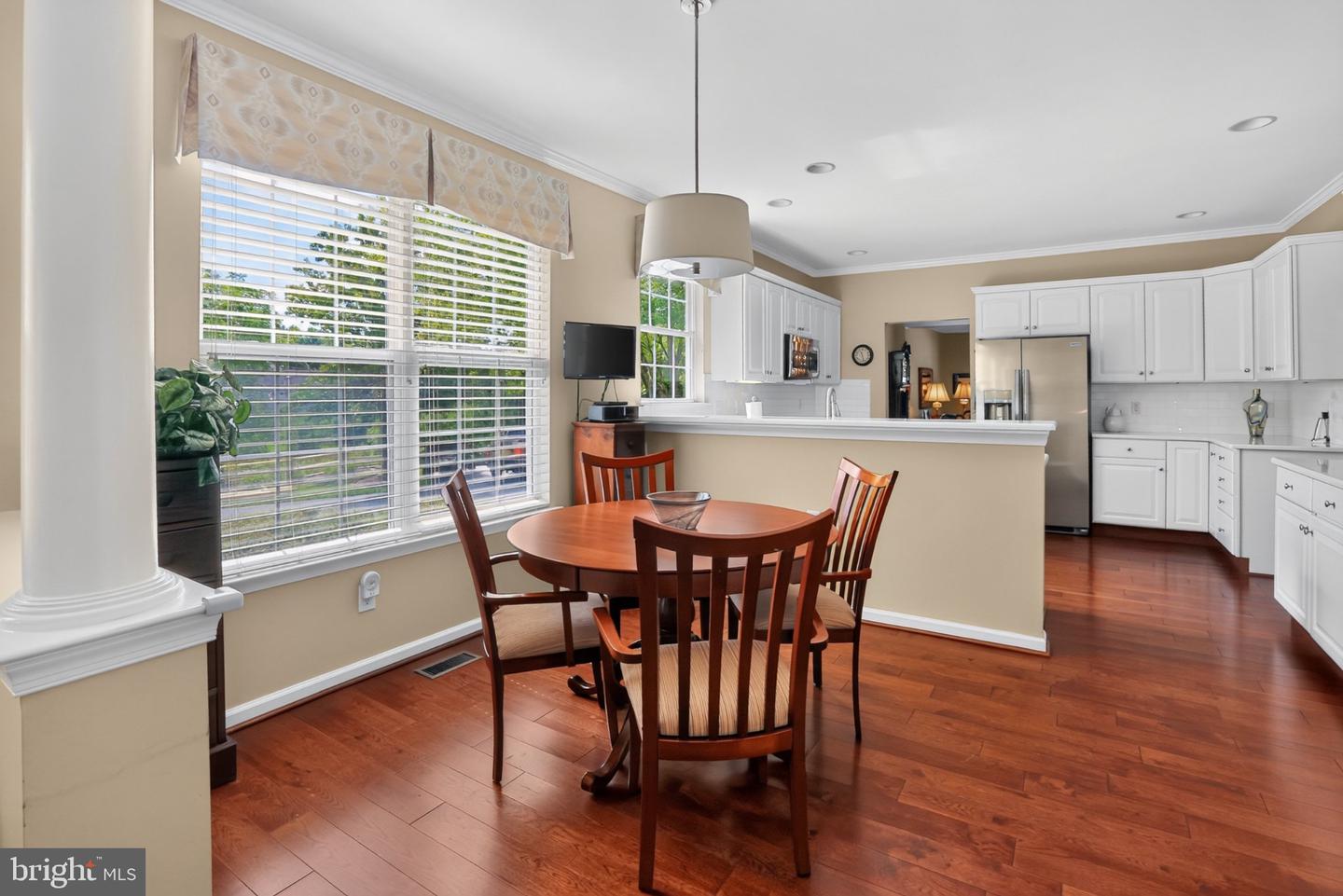 1587 Ulster Ln #1587 Property Photo 18