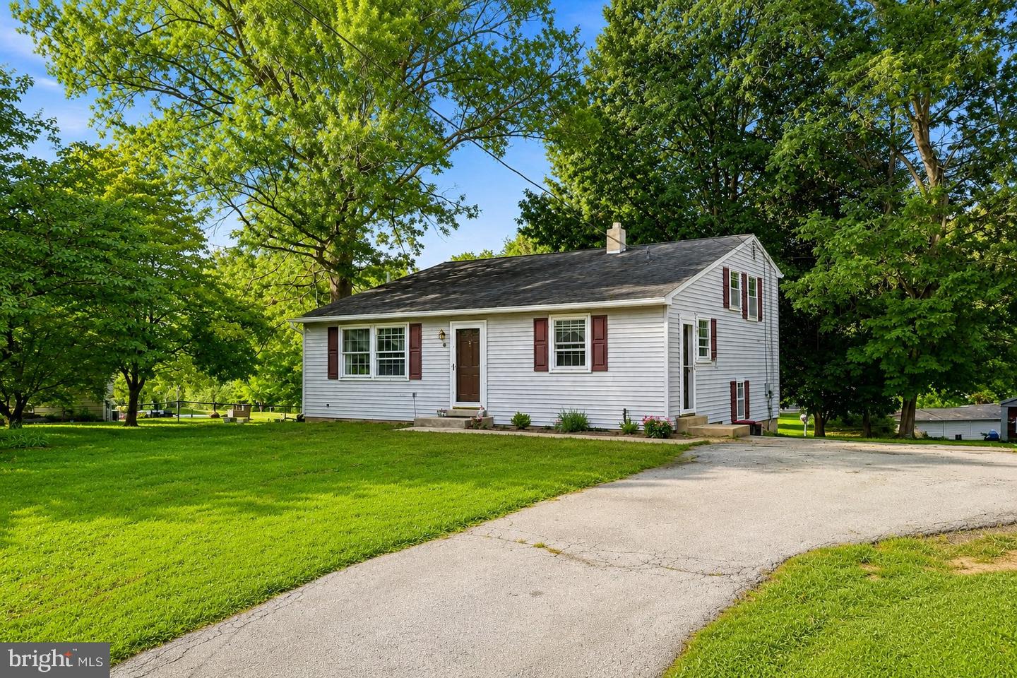 123 Andover Rd Property Photo 1
