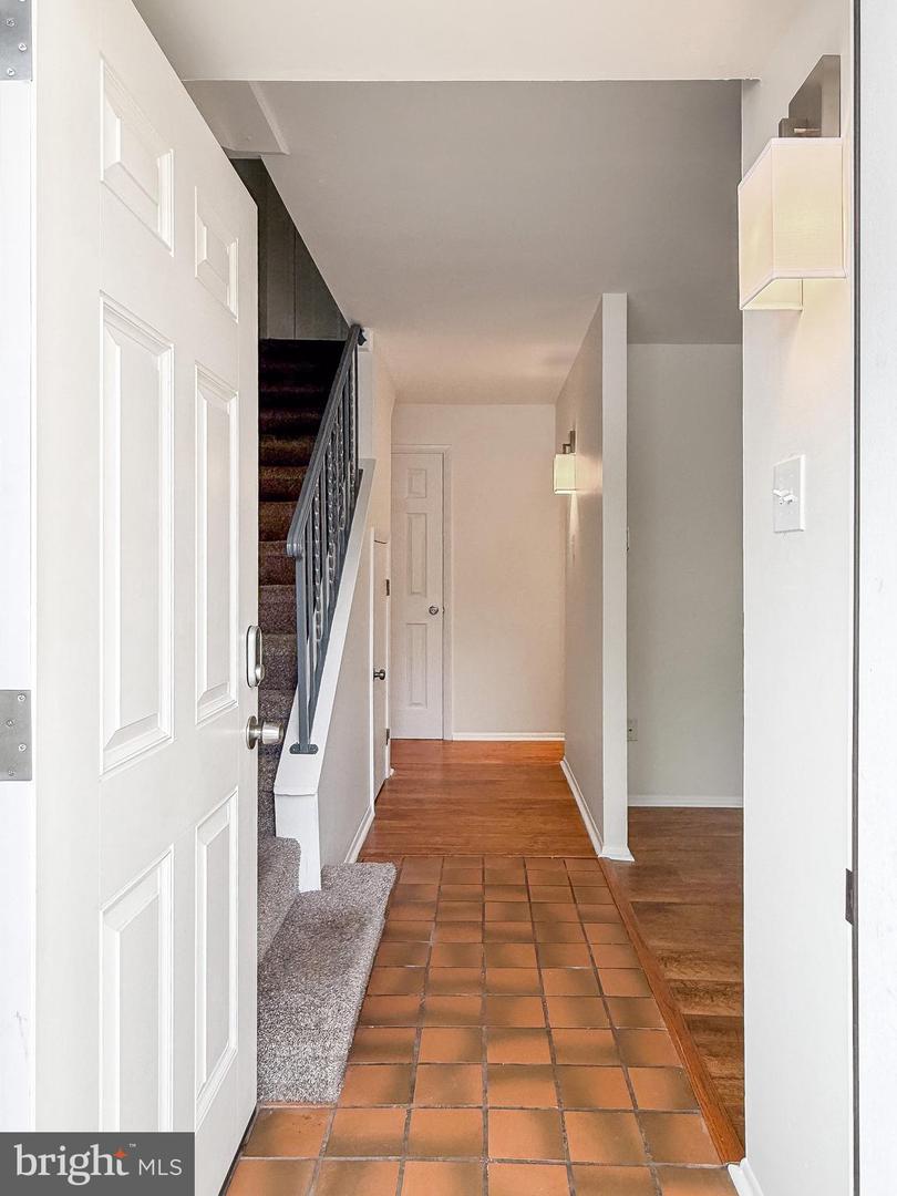 315 Village Walk #315 Property Photo 18
