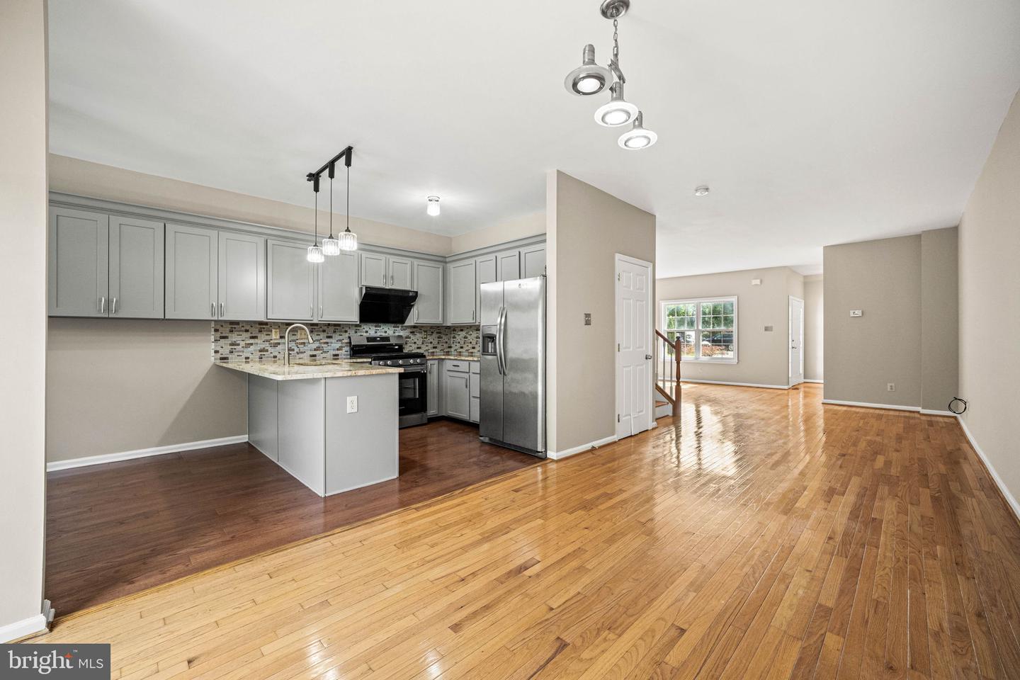 544 Cork Cir Property Photo 5
