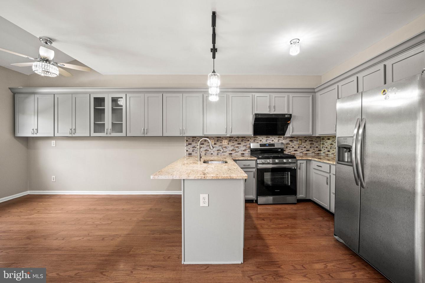 544 Cork Cir Property Photo 6