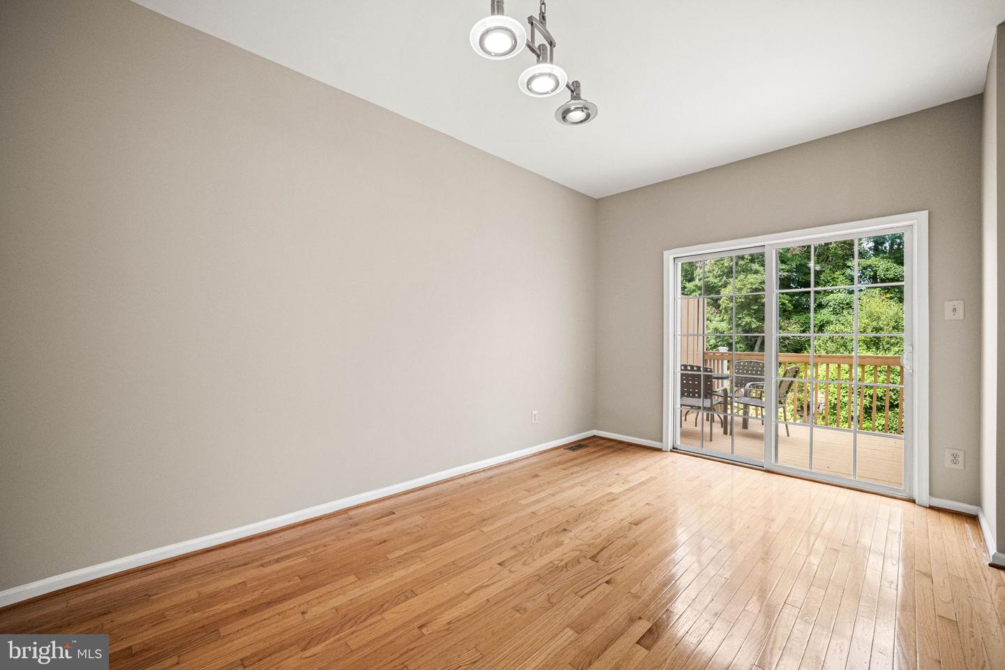 544 Cork Cir Property Photo 11