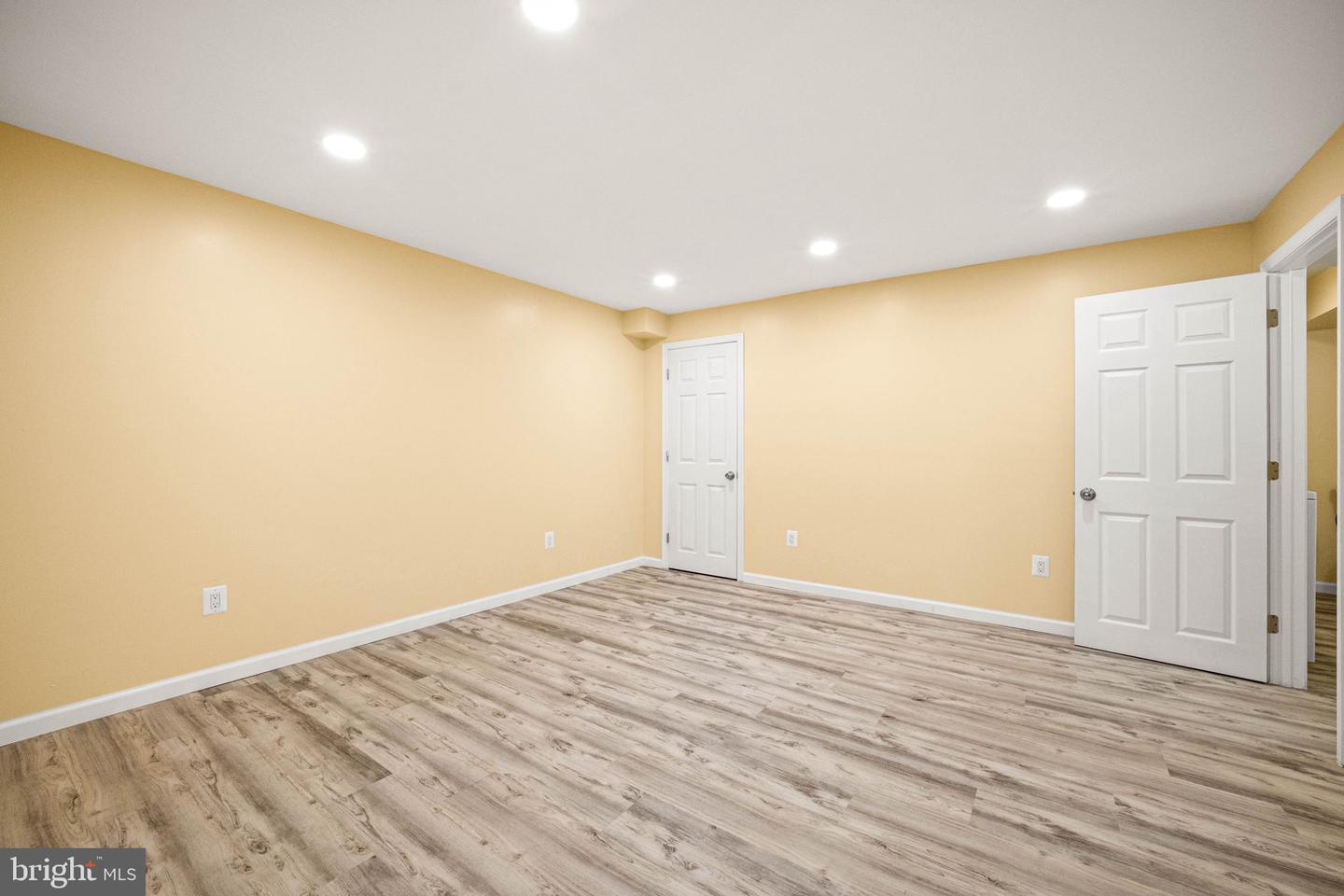 544 Cork Cir Property Photo 32